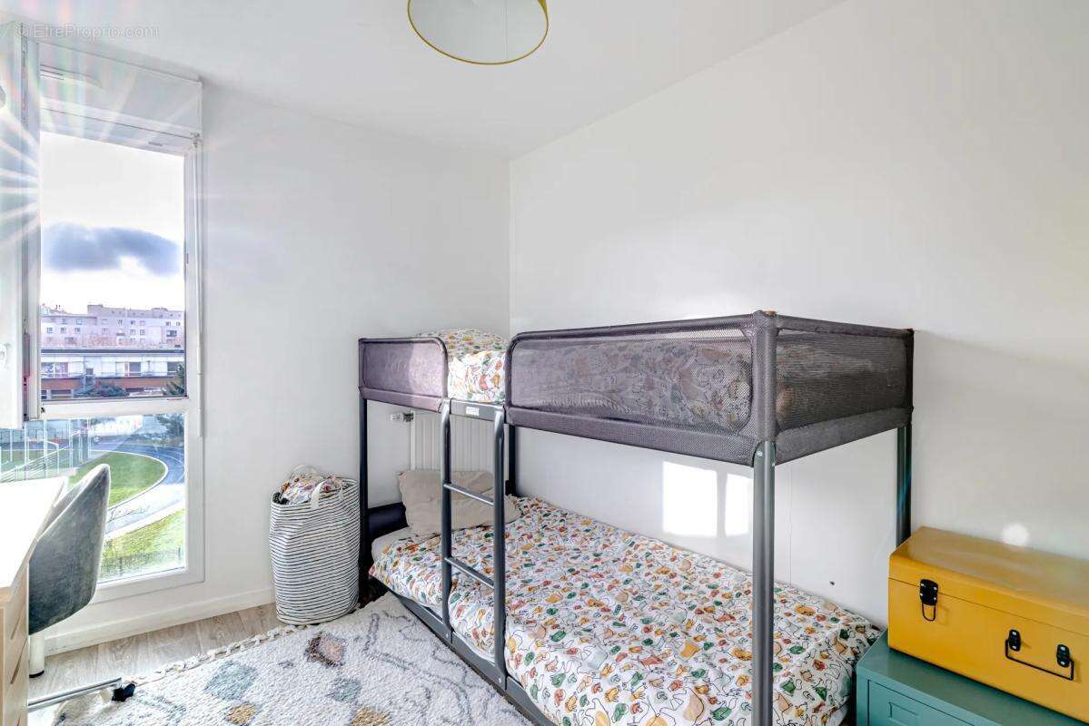 Appartement à GENNEVILLIERS