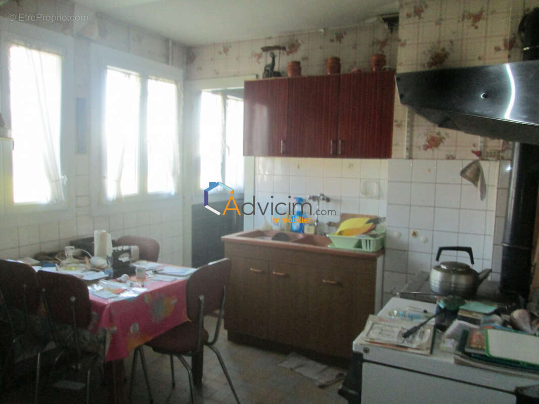 Maison à FROIDECONCHE