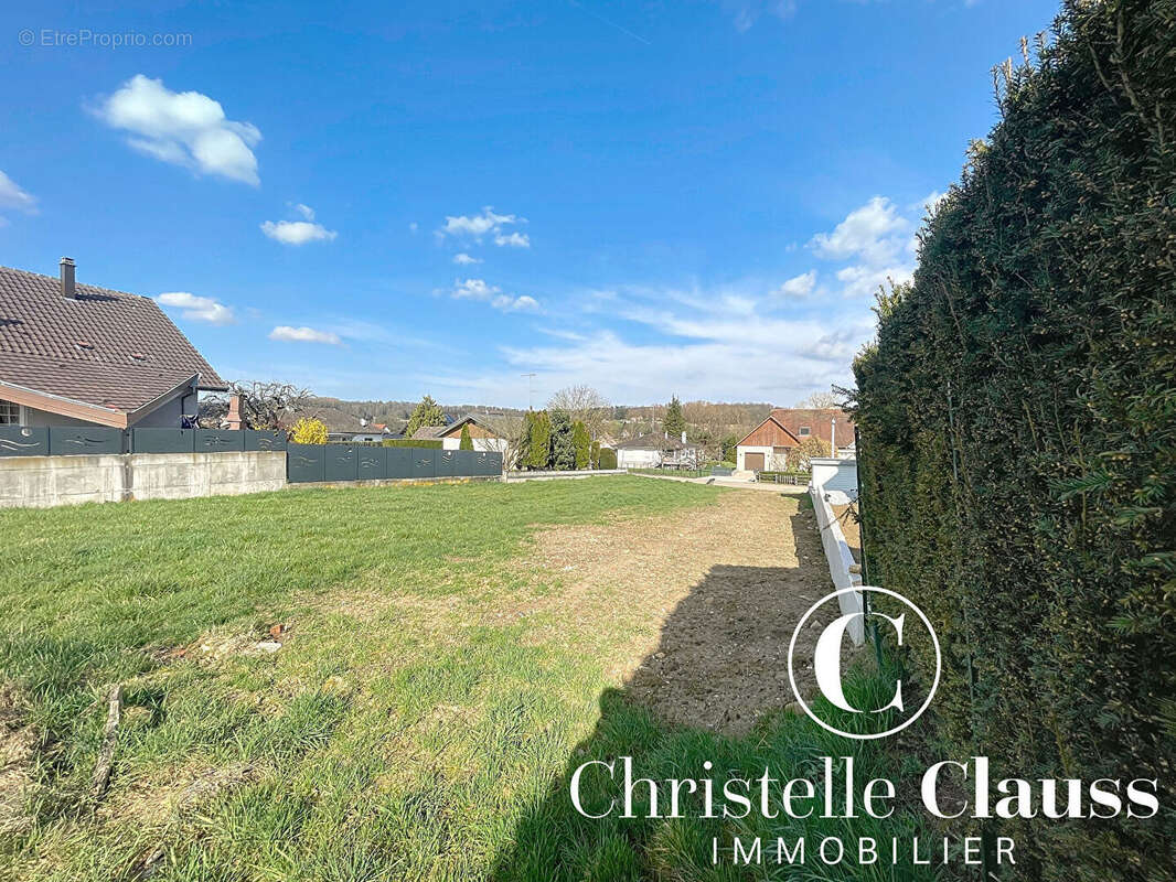 Terrain à DURMENACH