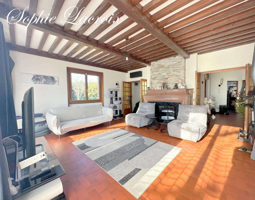 Maison à SALLES-ARBUISSONNAS-EN-BEAUJOLAIS