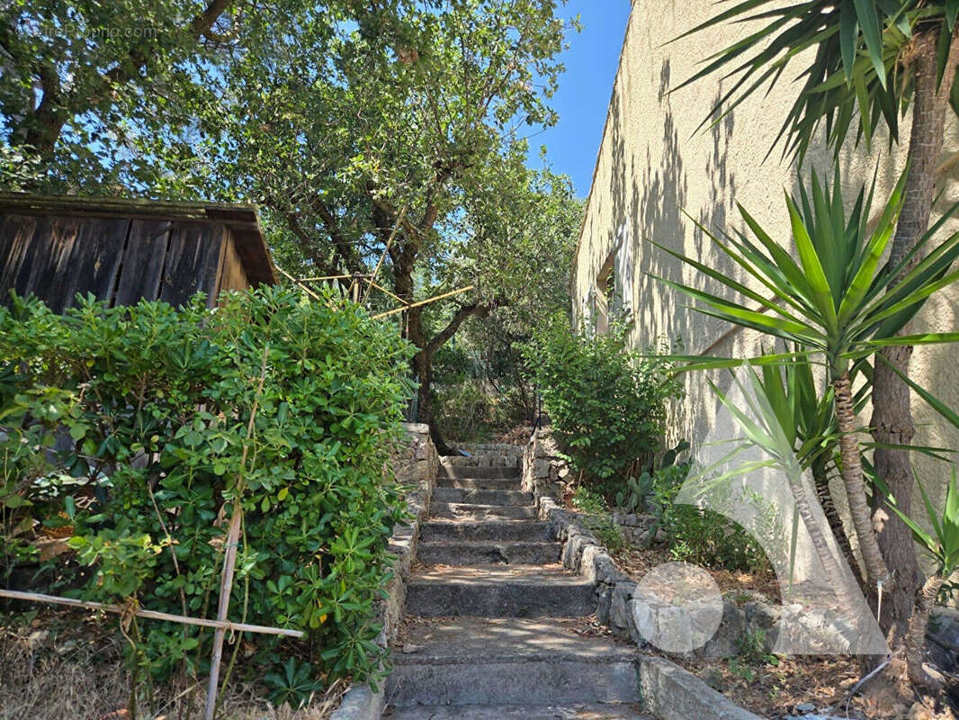 Maison à SAINT-RAPHAEL