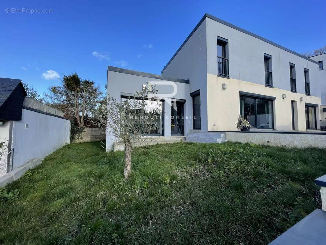 Maison à BOIS-GUILLAUME