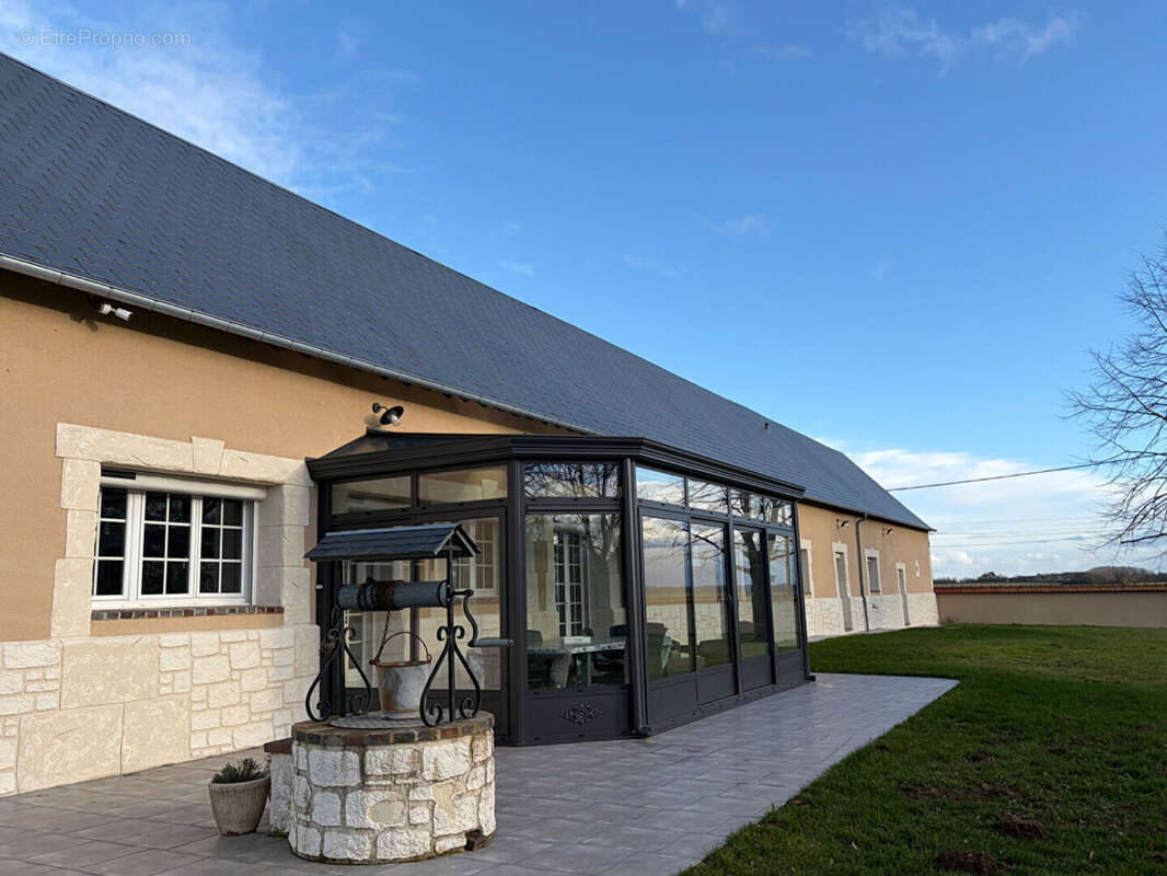 Maison à GROSSOEUVRE