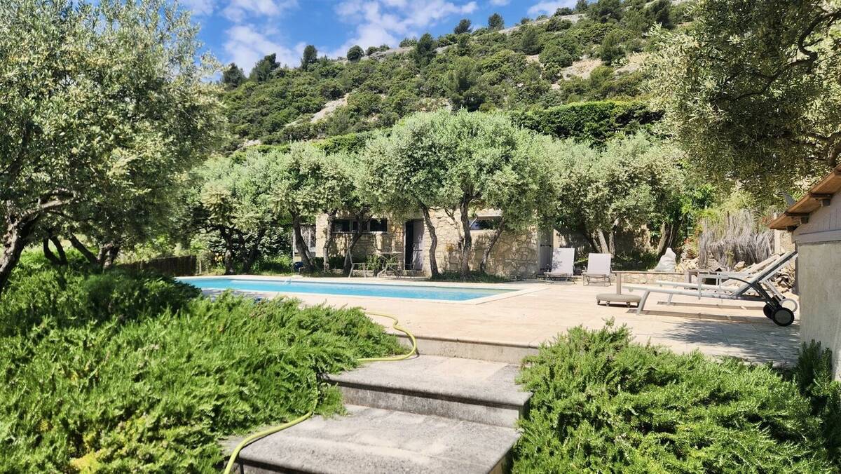 Maison à SAINT-SATURNIN-LES-APT