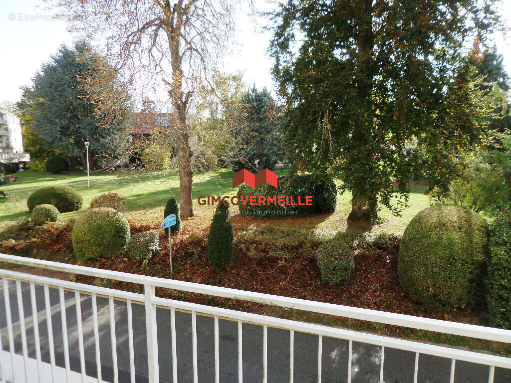 Appartement à LA CELLE-SAINT-CLOUD