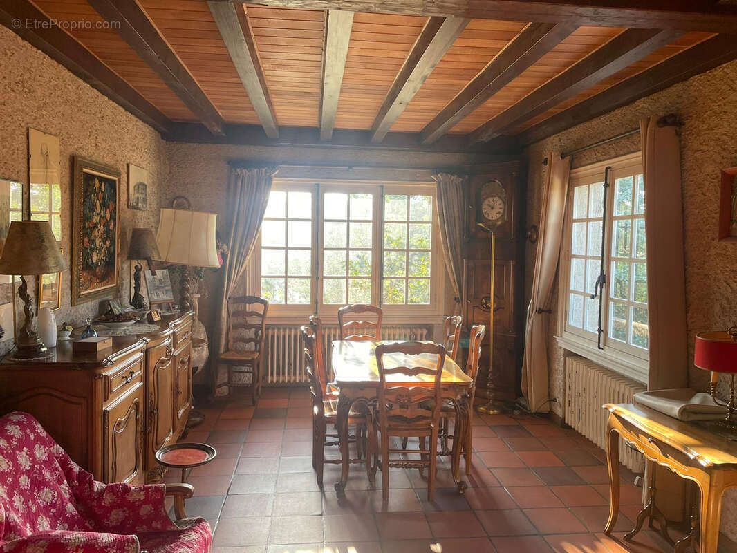 Maison à LE CHAMBON-SUR-LIGNON