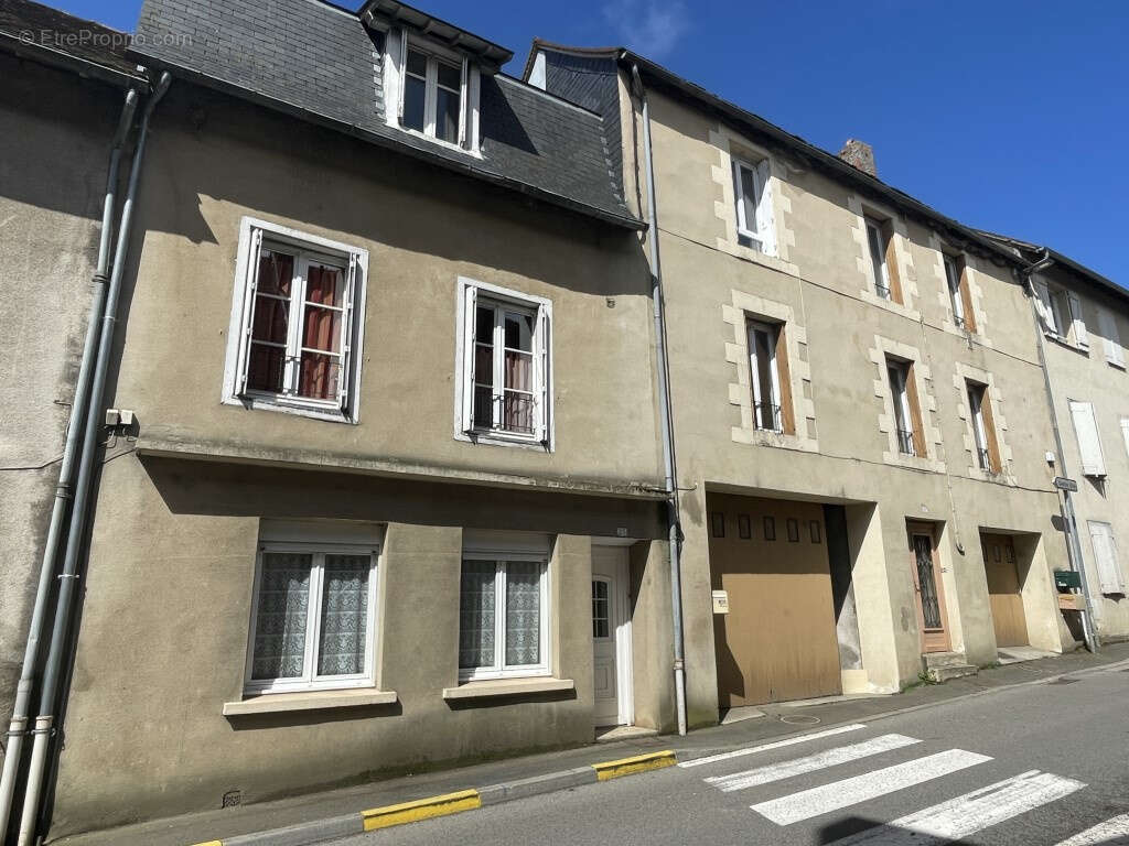 Lubersac, centre ville - photo 2