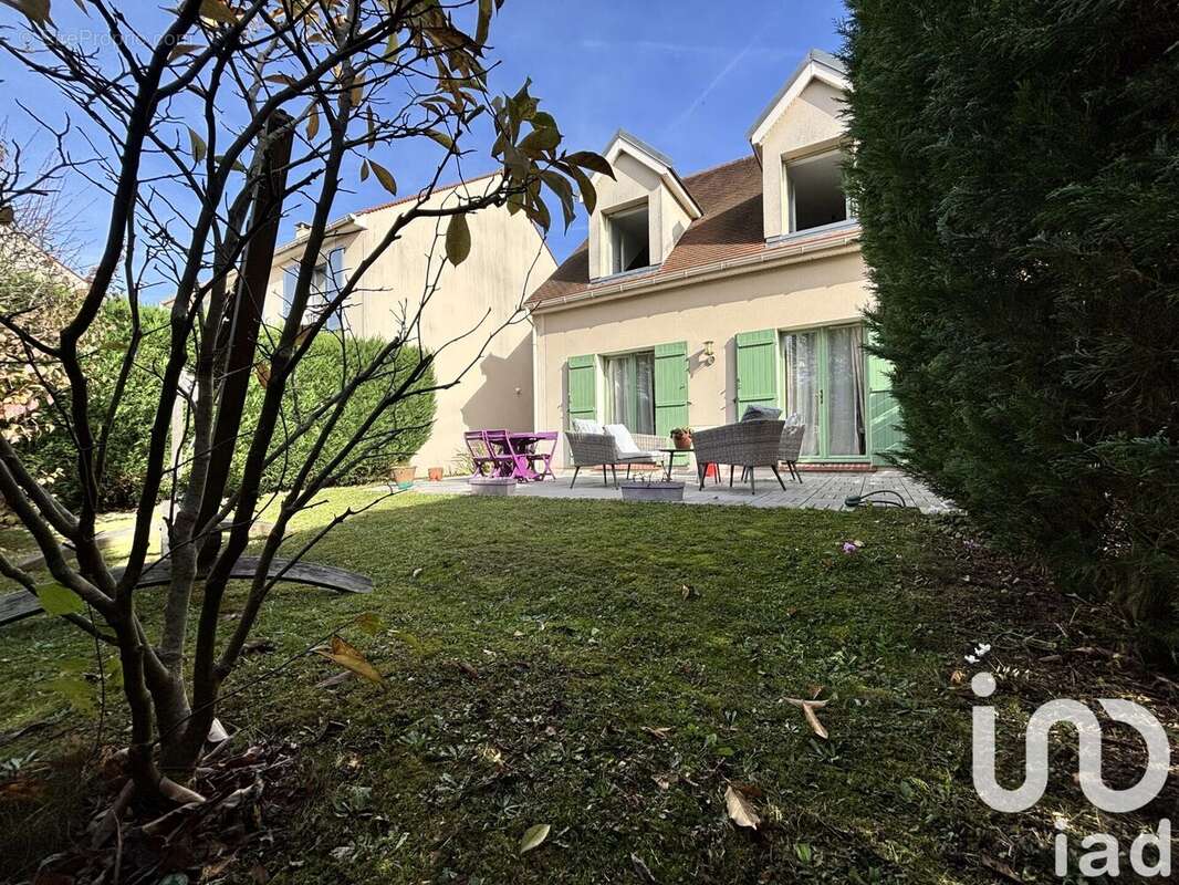 Photo 9 - Maison à LESIGNY