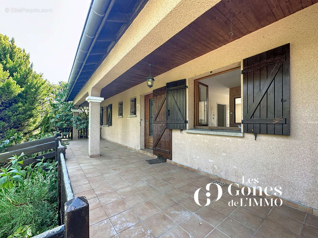 Maison à BRINDAS