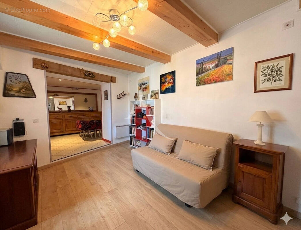 Maison à VINON-SUR-VERDON