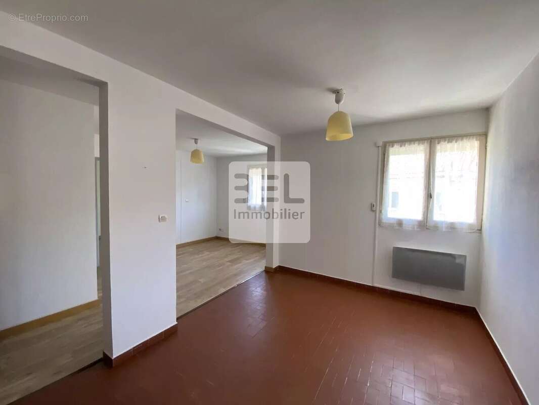 Appartement à SORGUES