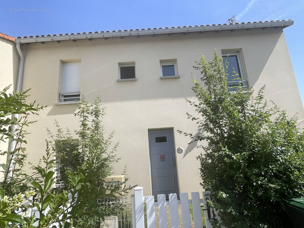 Maison à CISSE