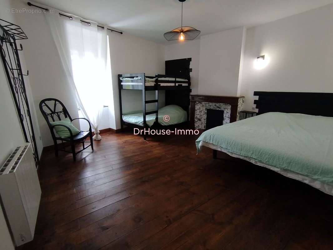 Appartement à TARASCON-SUR-ARIEGE