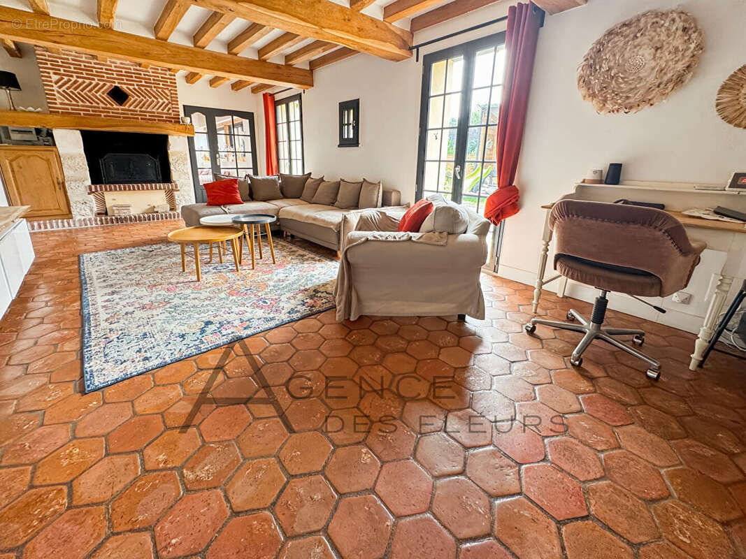 Maison à FRENEUSE