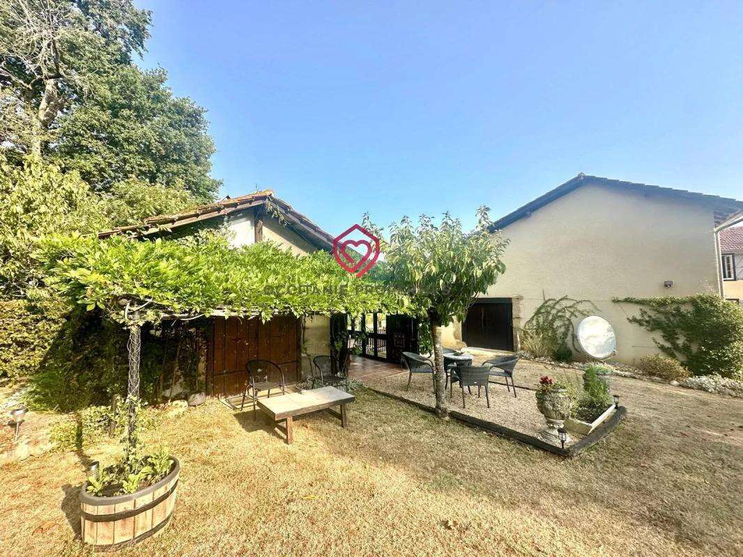 Magnifique ferme avec piscine, dépendances, lac et 6,2 hectares de terrain proche Miélan Gers - photo 22
