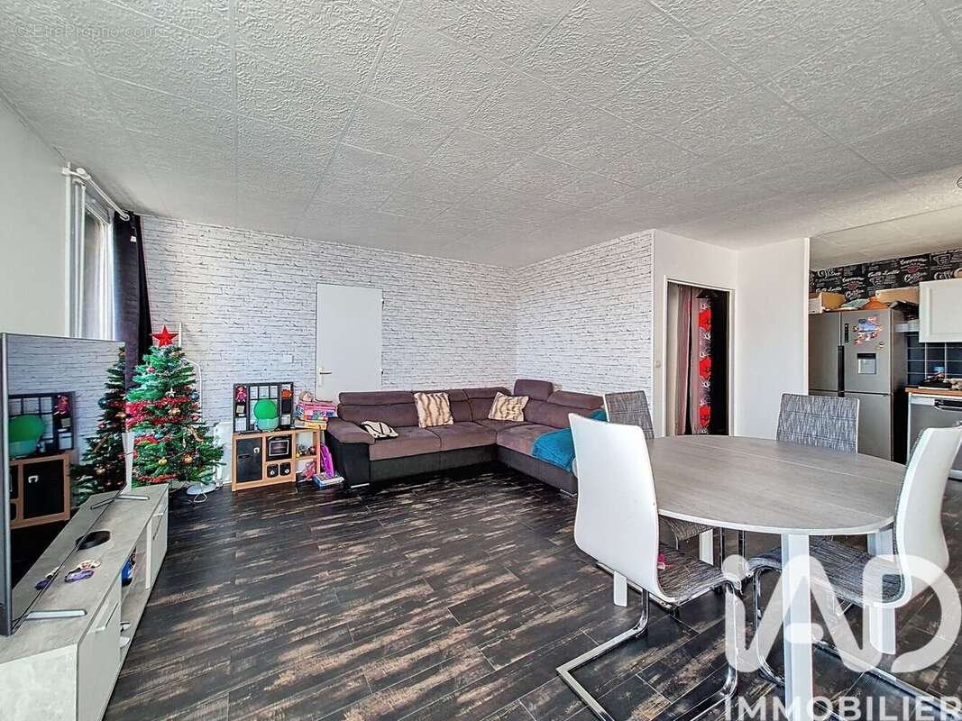 Photo 3 - Appartement à ELANCOURT