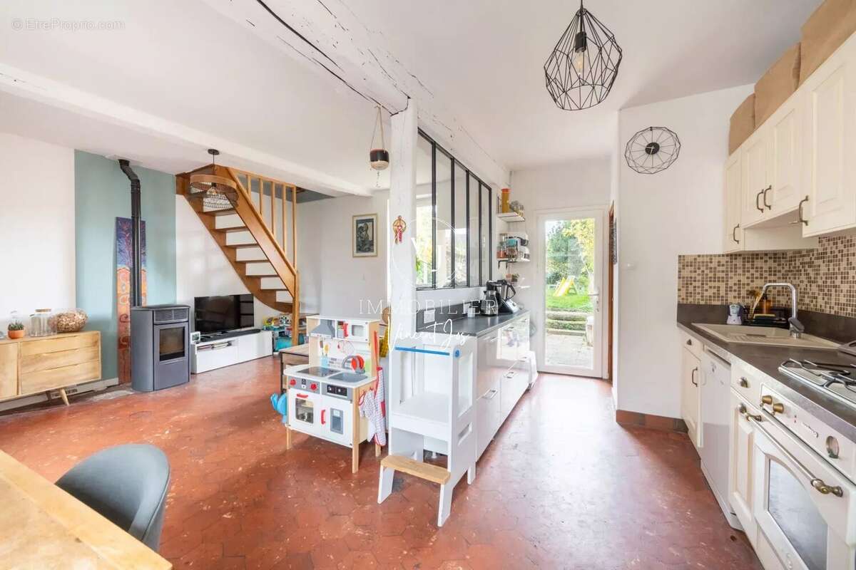 Maison à LES MUREAUX