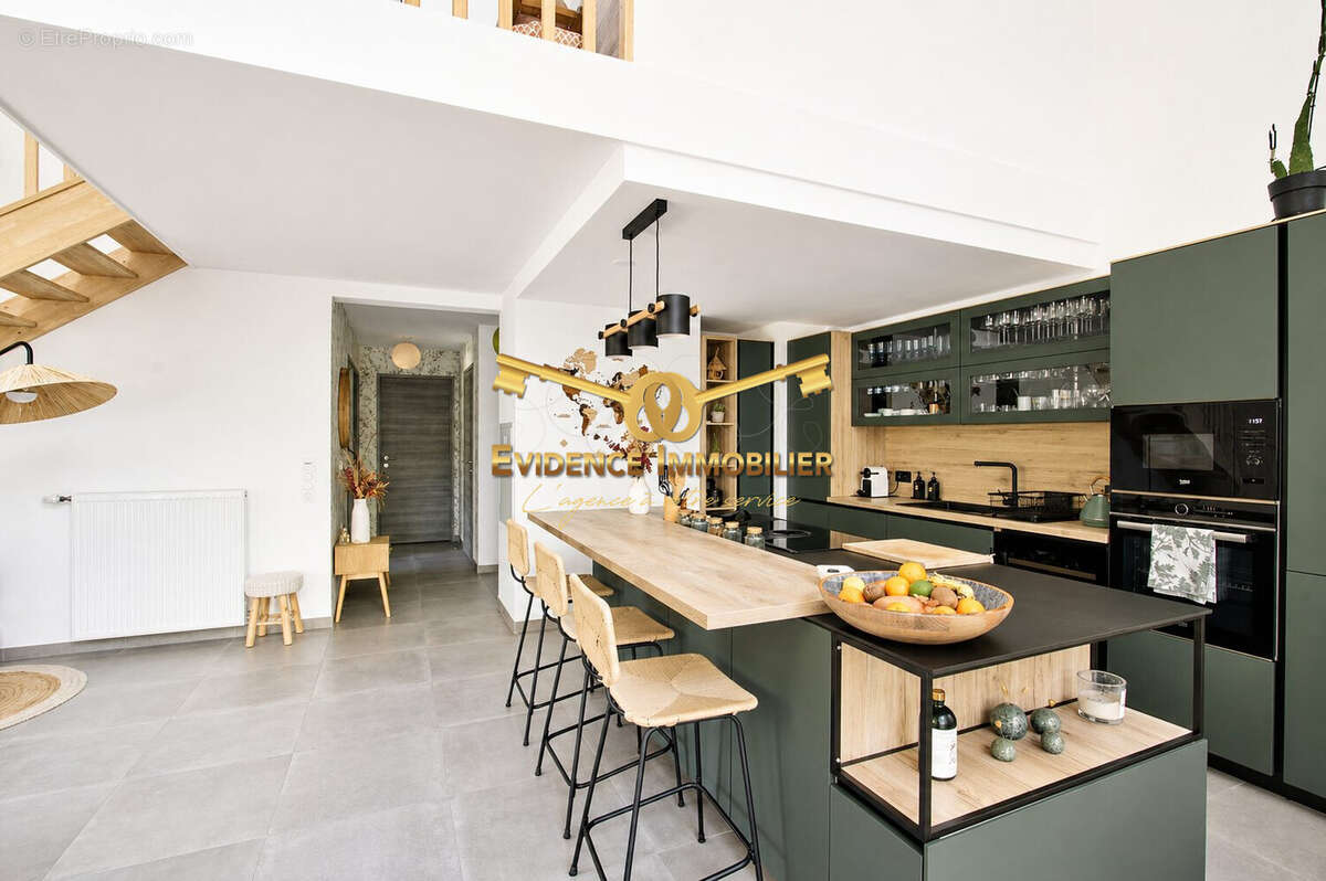Appartement à GILLY-SUR-ISERE