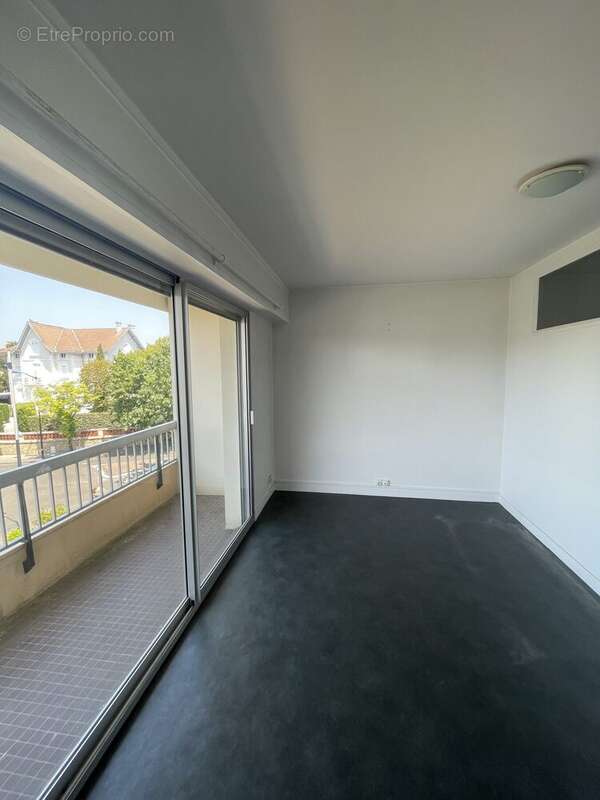 Appartement 34 m² à Dax  - photo 2