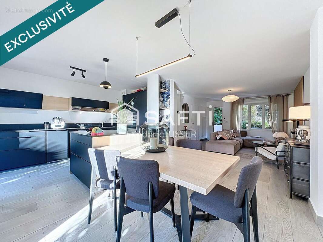 Photo 2 - Maison à LA ROQUETTE-SUR-SIAGNE