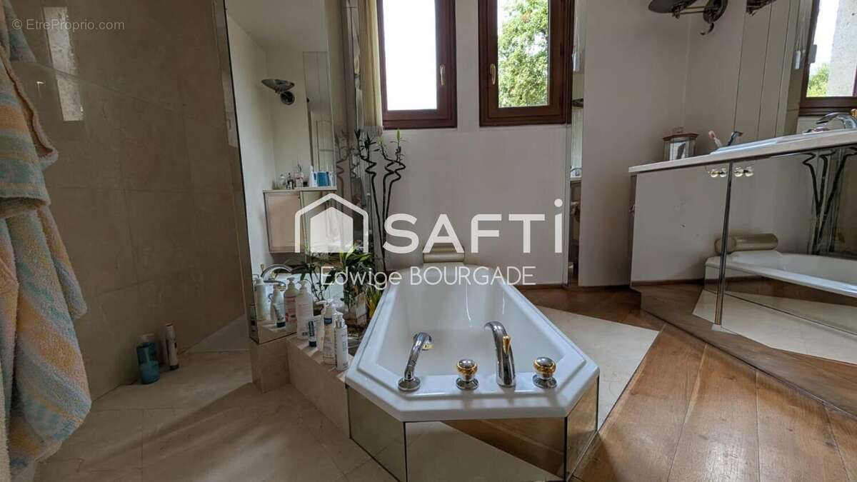 Photo 7 - Maison à CAHORS