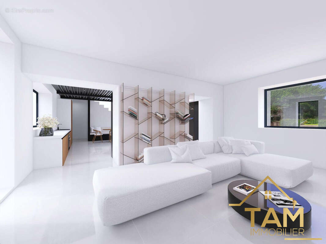 Maison à BAZOCHES-SUR-GUYONNE