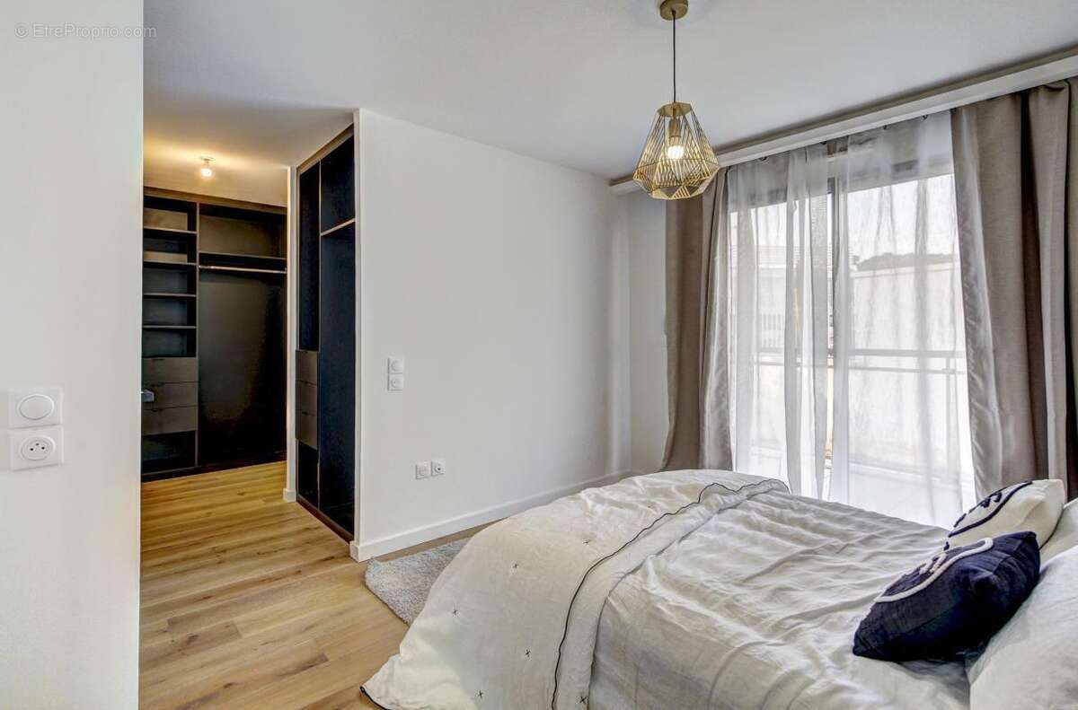 Appartement à LE CANNET