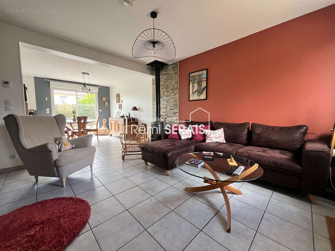 Pavillon récent avec quatre chambres à Aunay-sur-Odon - 14260 - photo 3