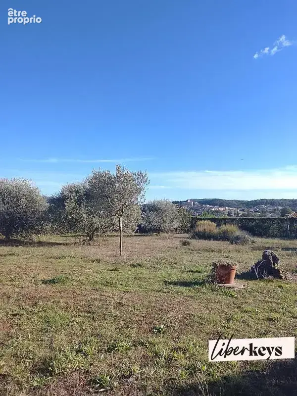Rians - Une villa de plain pied au calme, avec belle vue et potentiel d'évolution - photo 7