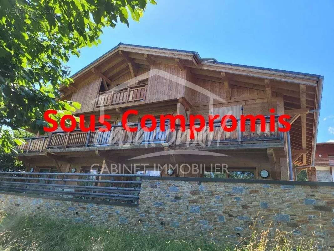 Appartement à COMBLOUX