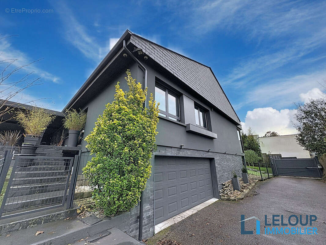 Maison à MONT-SAINT-AIGNAN