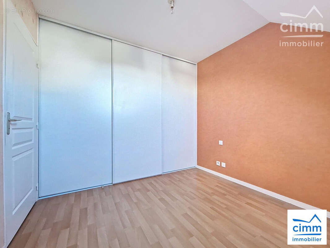 Appartement à NOYAL-CHATILLON-SUR-SEICHE