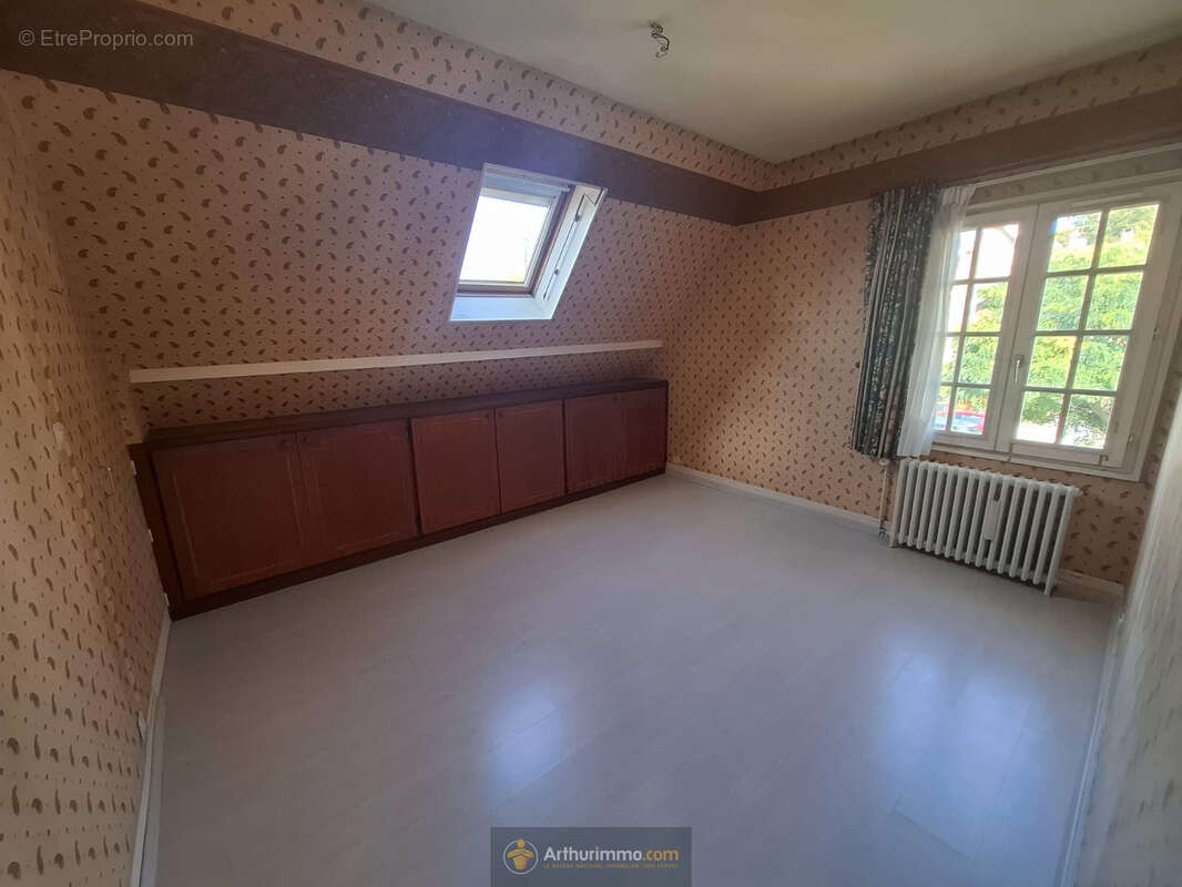 Maison à COULOMMIERS