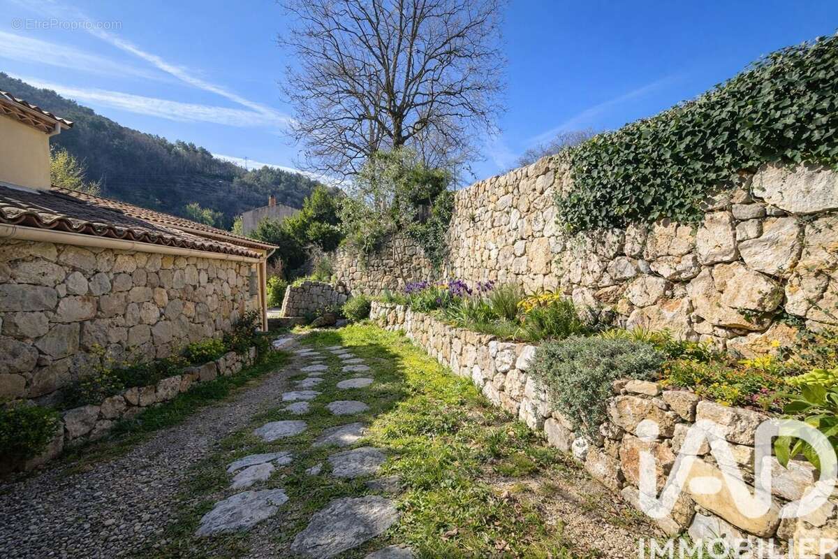 Photo 3 - Maison à LE BAR-SUR-LOUP