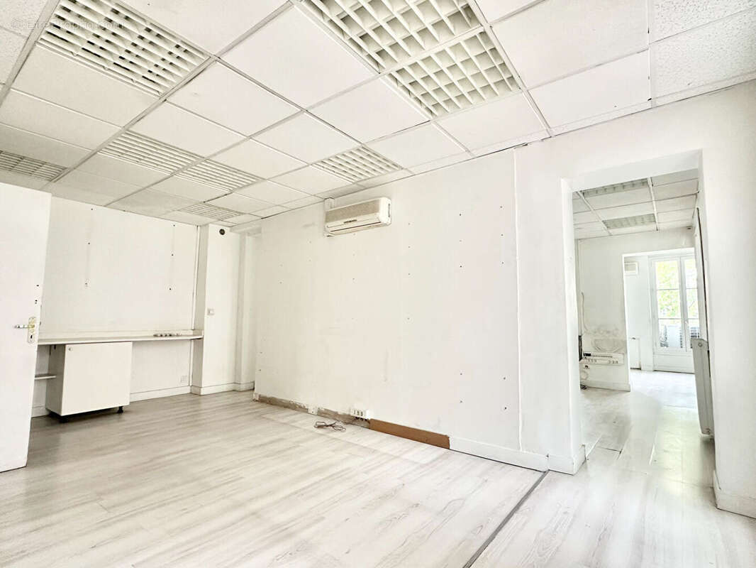 Appartement à PARIS-3E