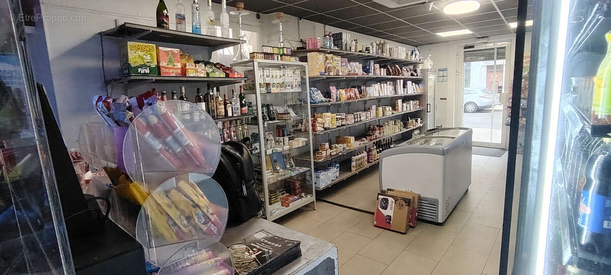 Commerce à AUBAGNE