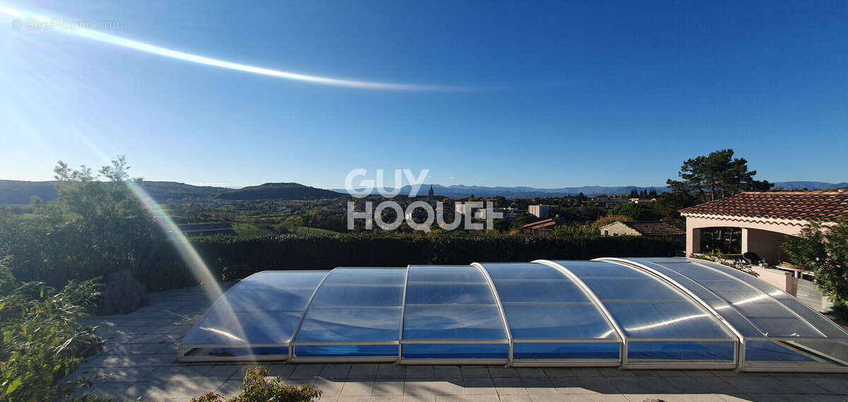 Maison à VILLENEUVE-DE-BERG