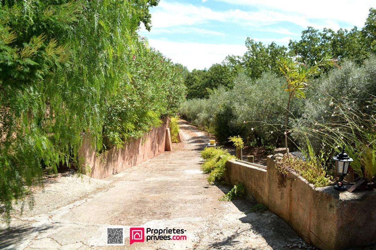 Maison à LE CANNET-DES-MAURES