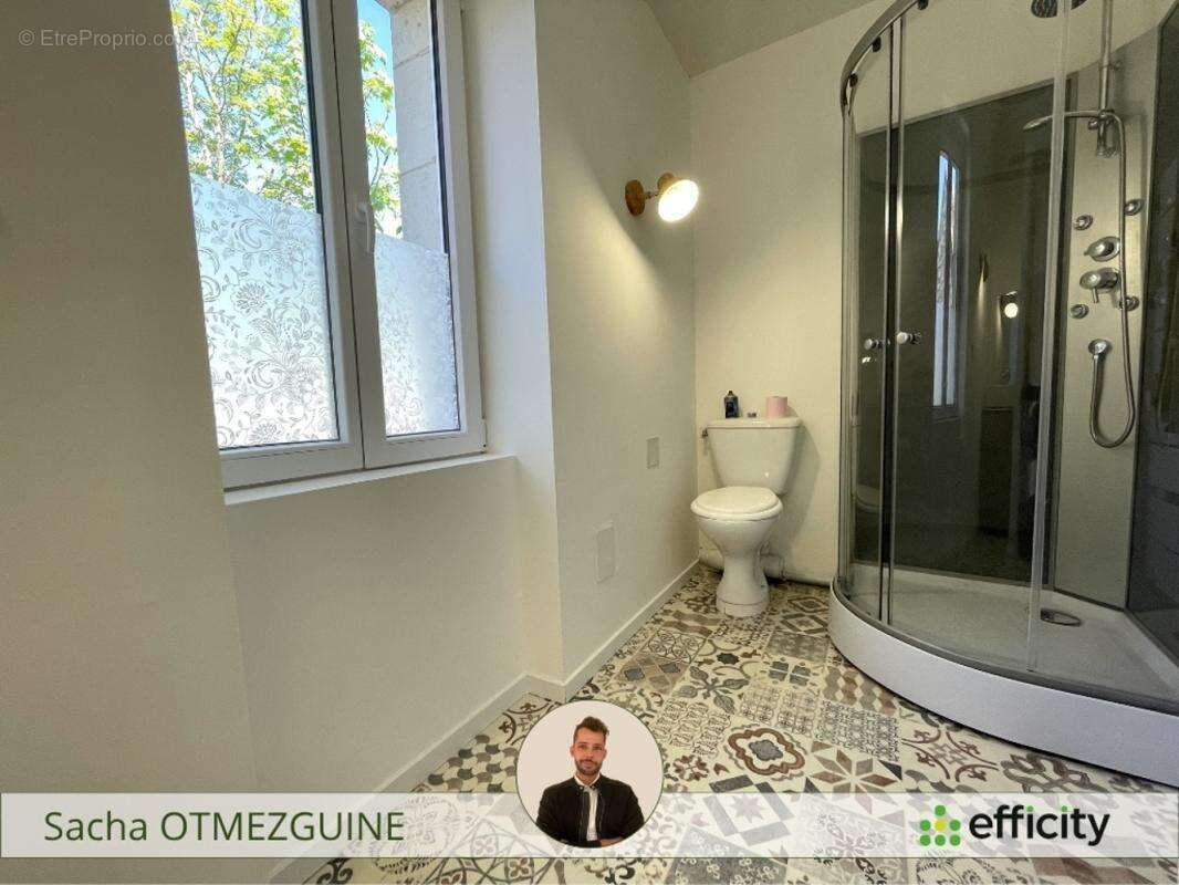 Maison à YZEURES-SUR-CREUSE