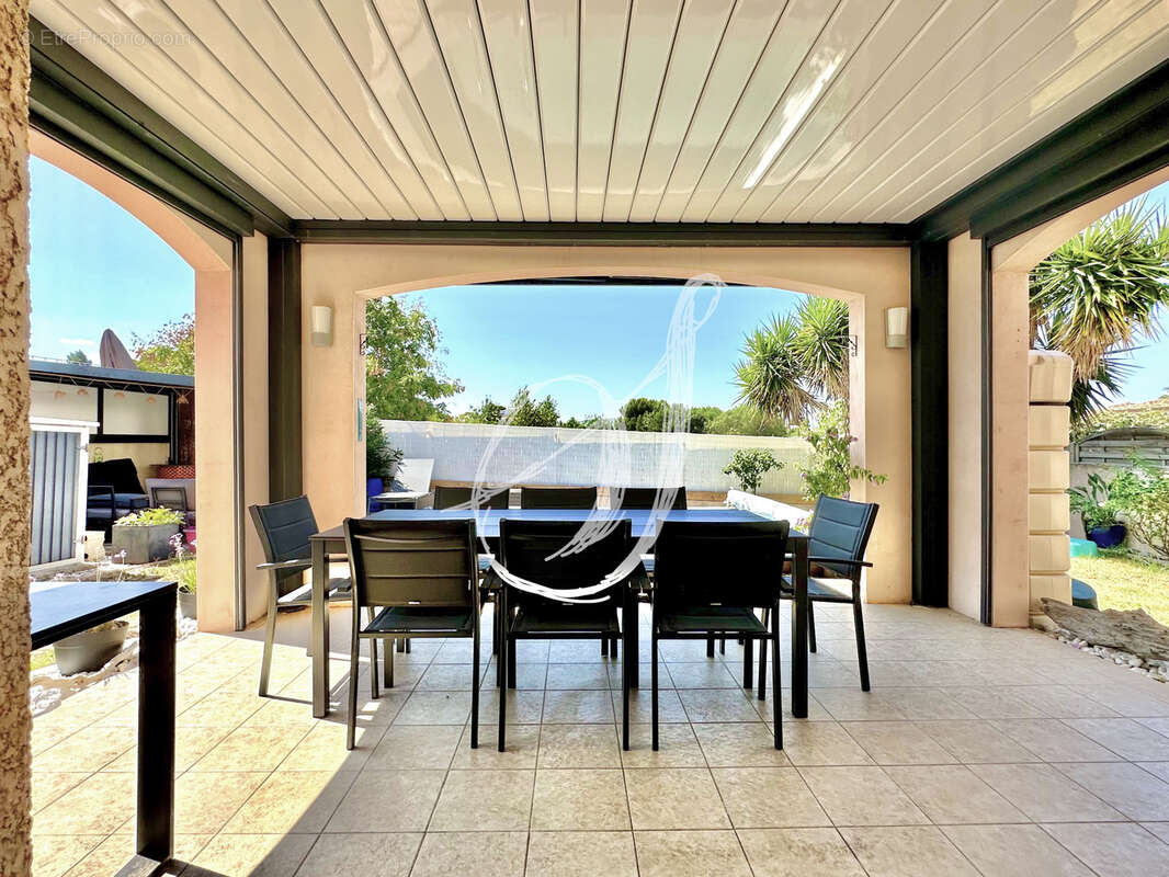 Villa de type 5, quatre chambres avec piscine sur Gigean - photo 10
