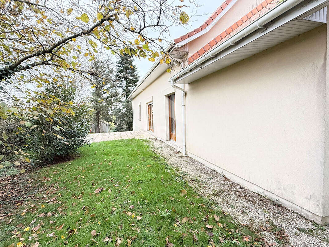 Maison à SAINT-MARTIN-BOULOGNE