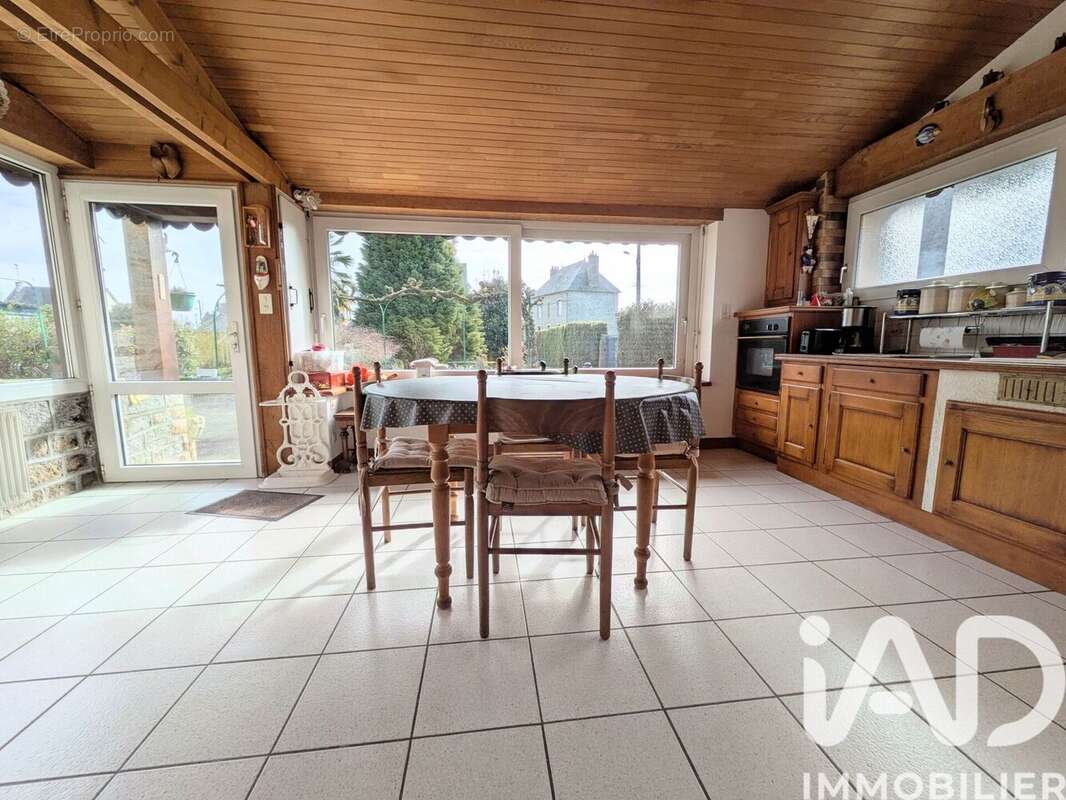 Photo 2 - Maison à LOUVIGNE-DU-DESERT