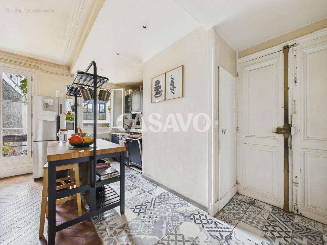 Appartement à PARIS-10E