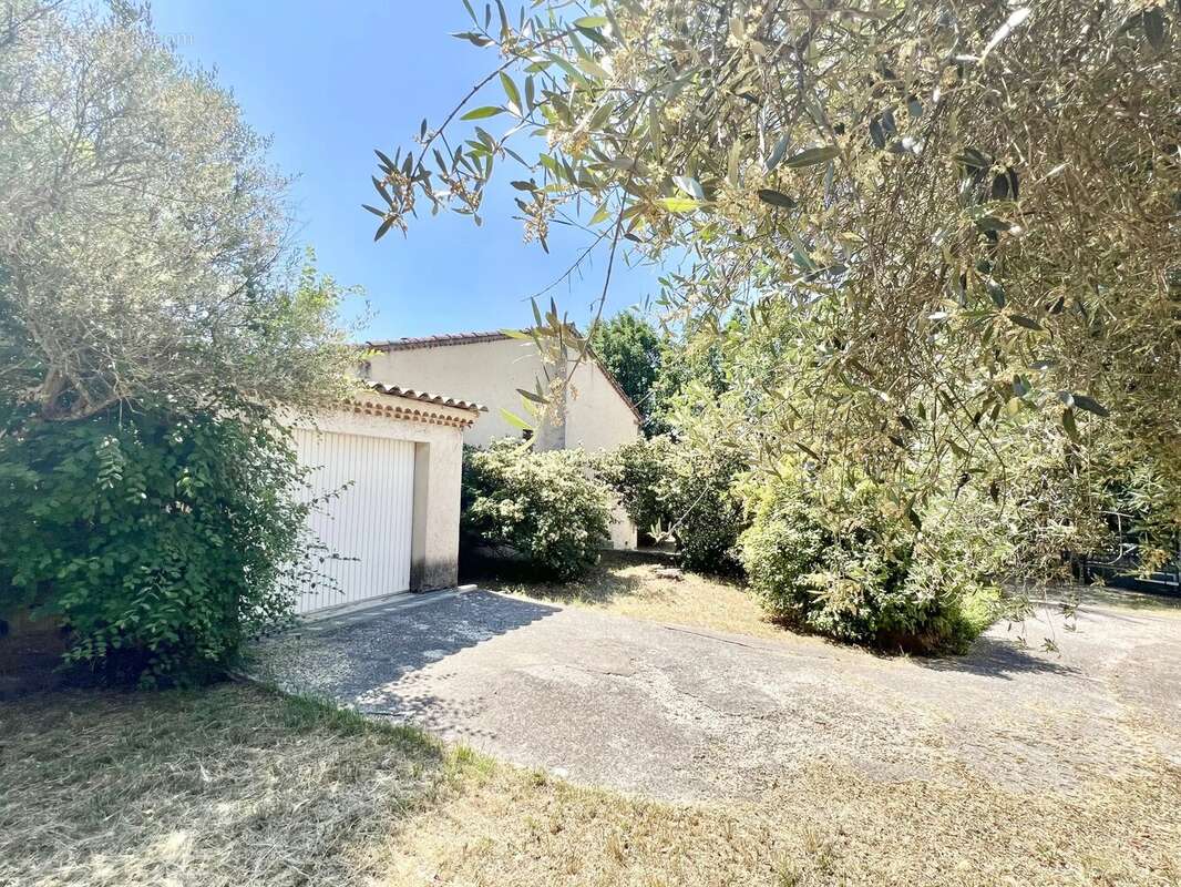 Maison à CAMPS-LA-SOURCE