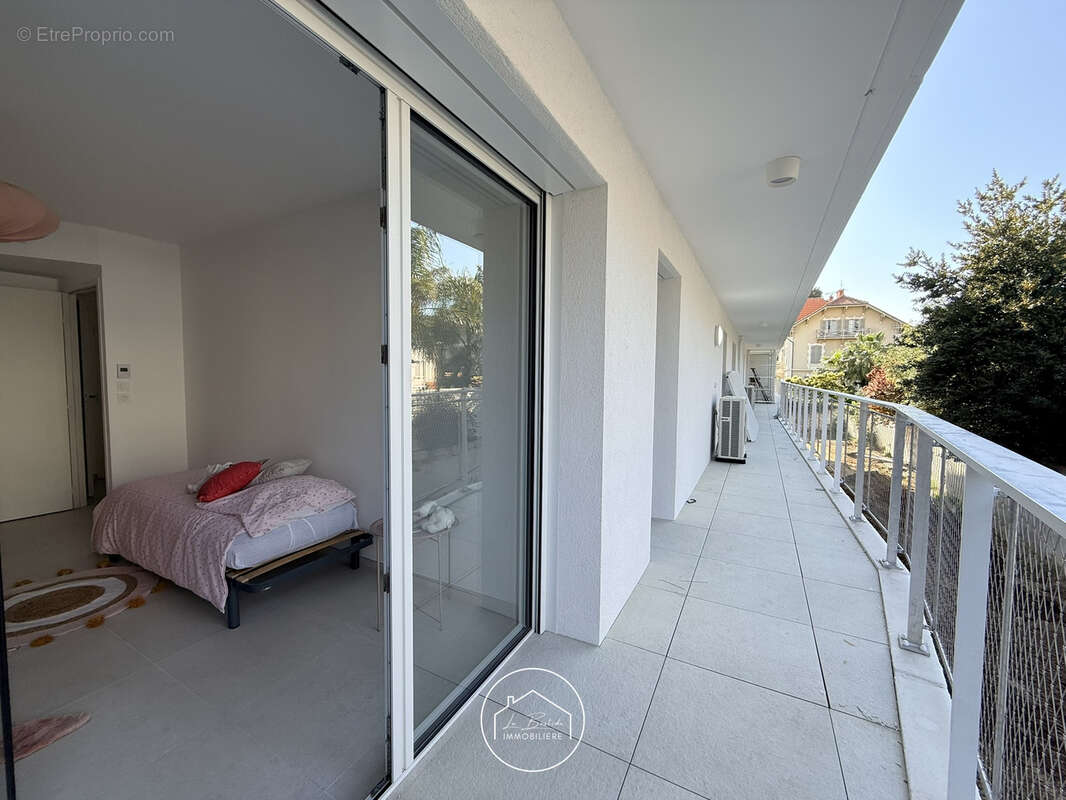 Appartement à MARSEILLE-8E