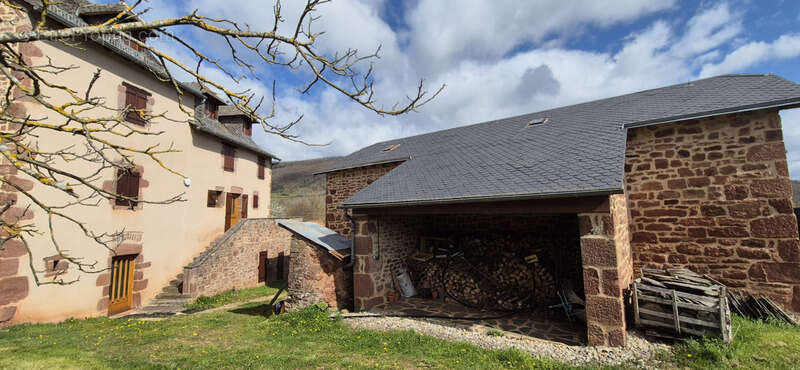 Maison à SAINT-CHRISTOPHE-VALLON