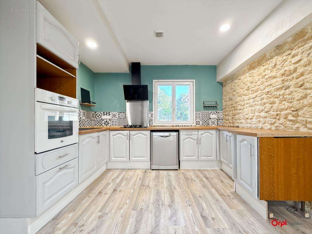 Maison à BAZOCHES-EN-DUNOIS