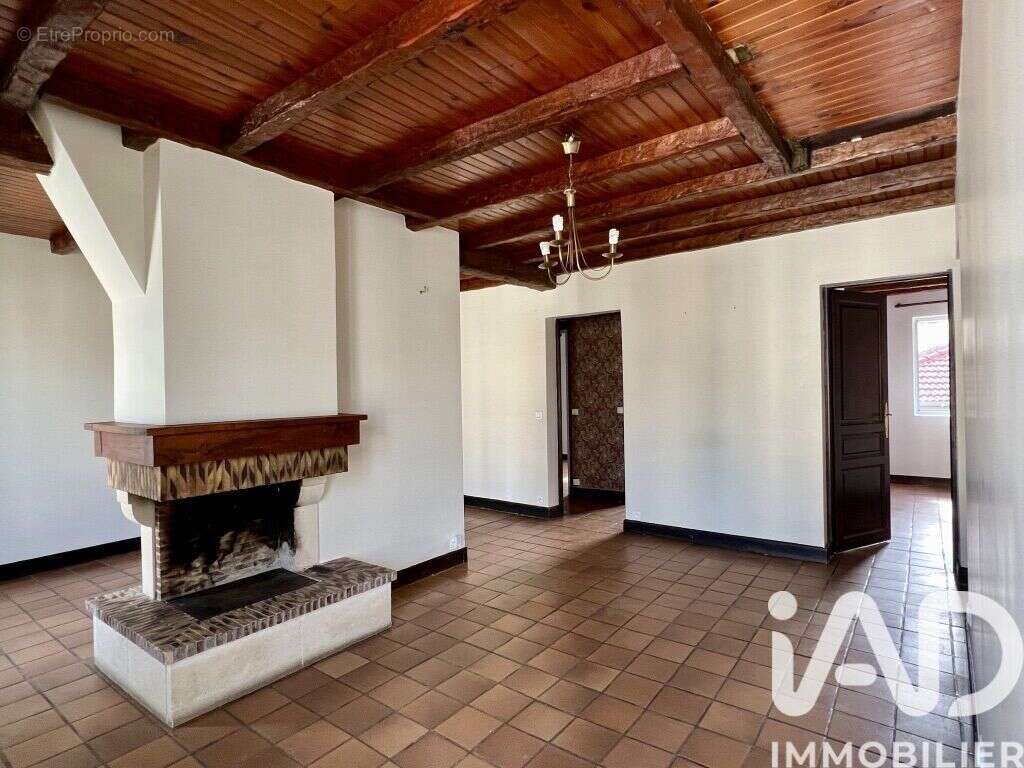Appartement 58 m² à Versailles  - photo 2