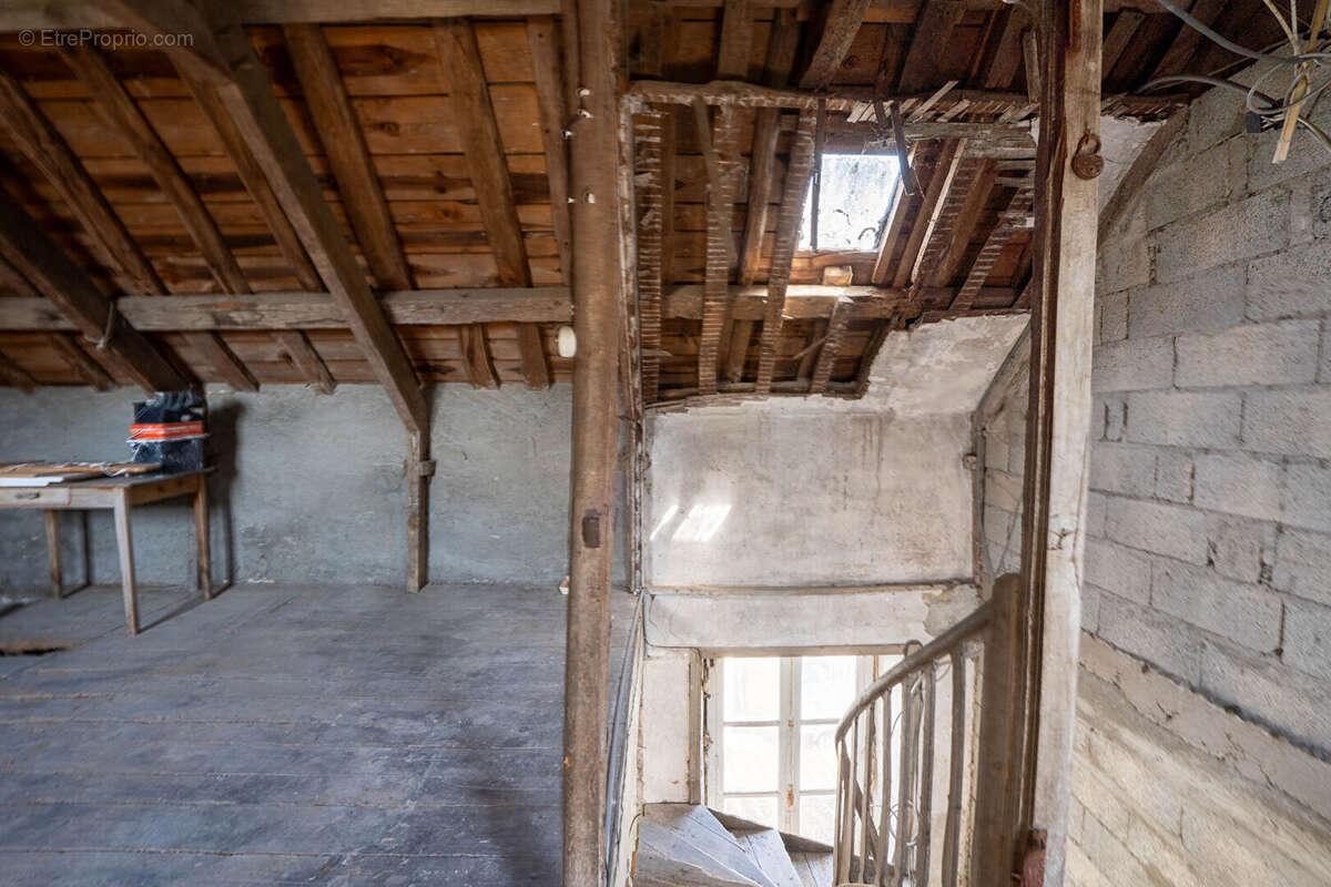 A vendre à Melgven - Appartement à rénover 2 pièces 51 m² - photo 8