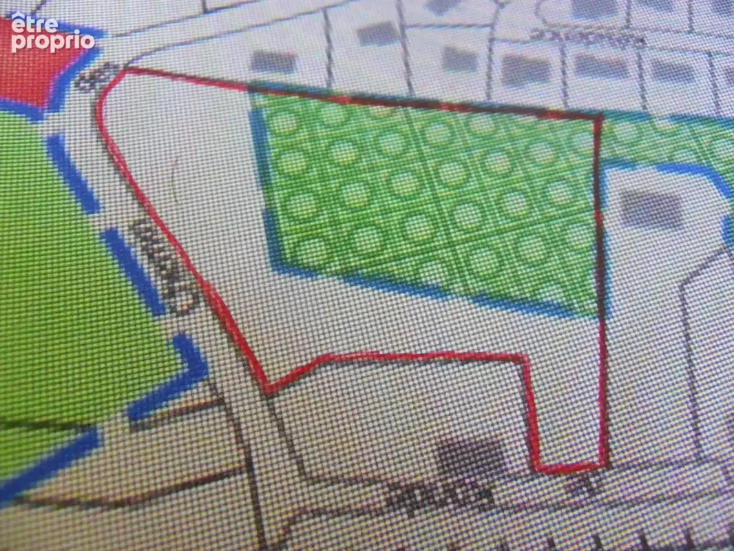 Terrain avec partie constructible - photo 3